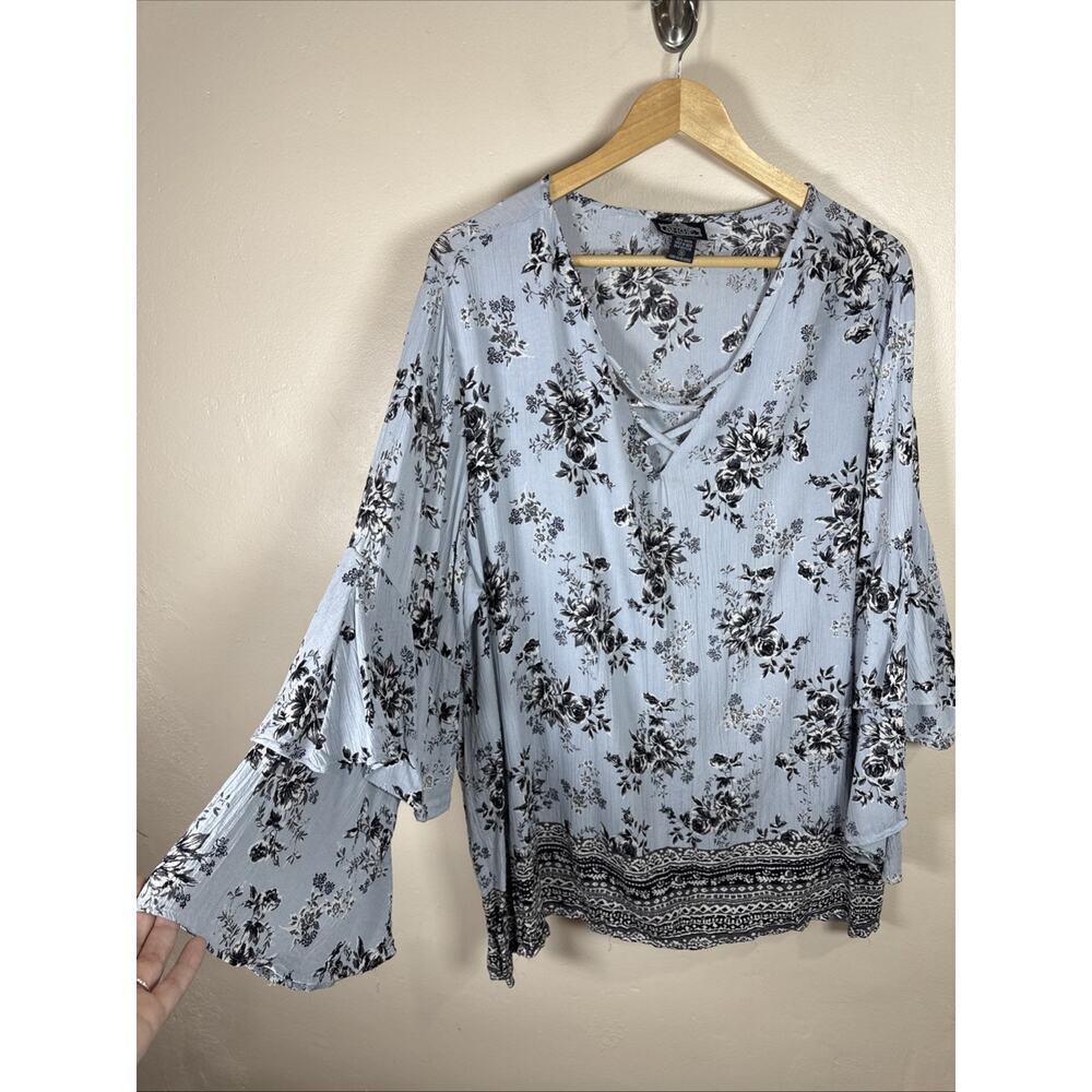 Womens Angie Plus Size Peasant Blouse Top 1X Floral Flare Sleeve Boho Festival